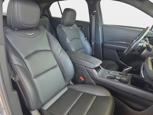 Used 2023 Cadillac XT4 Sport w/ Cold Weather Package FWD image 10