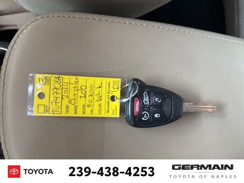 Used 2014 Chrysler 200 Limited FWD image 20