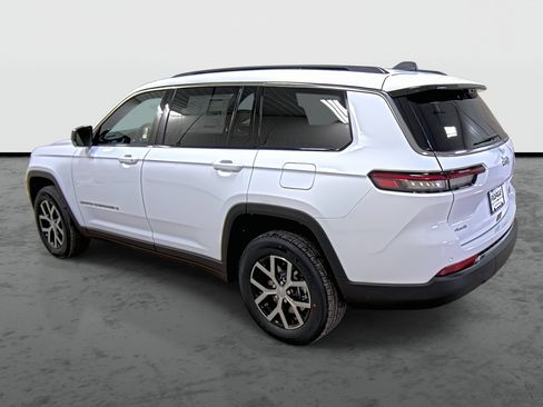 New 2025 Jeep Grand Cherokee L Limited image 2