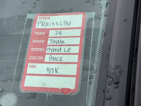 Used 2024 Toyota RAV4 LE image 8