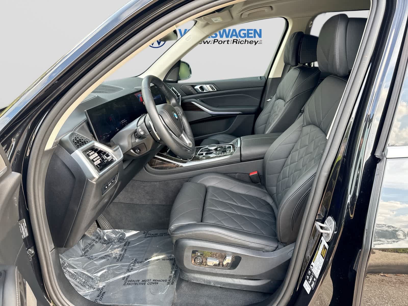Used 2025 BMW X7 xDrive40i AWD/4WD image 15