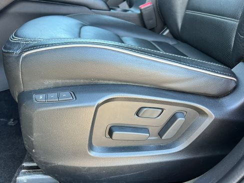 Used 2025 MAZDA CX-5 AWD 2.5 S w/ Preferred Package image 12
