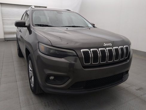 Used 2019 Jeep Cherokee Latitude Plus w/ Comfort/Convenience Group AWD/4WD image 13