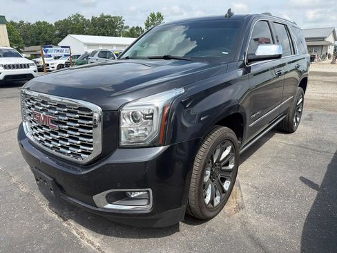 Used 2020 GMC Yukon Denali w/ Denali Ultimate Black Edition AWD/4WD image 3