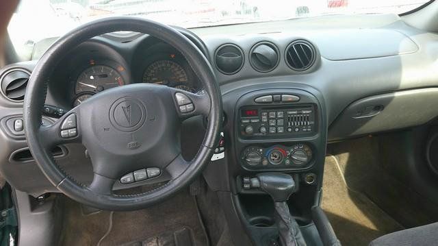Used 1999 Pontiac Grand Am SE FWD image 10