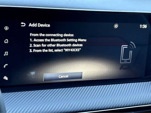 Used 2025 Nissan Kicks SR FWD image 7