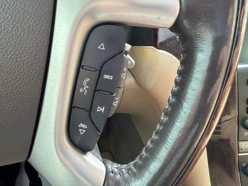 Used 2009 Cadillac Escalade AWD image 22