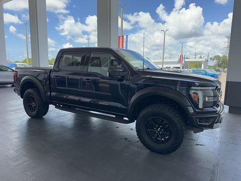 Certified 2024 Ford F150 Raptor AWD/4WD image 5