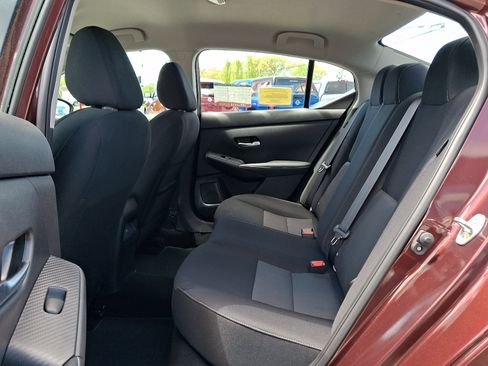 Used 2023 Nissan Sentra SV FWD image 11