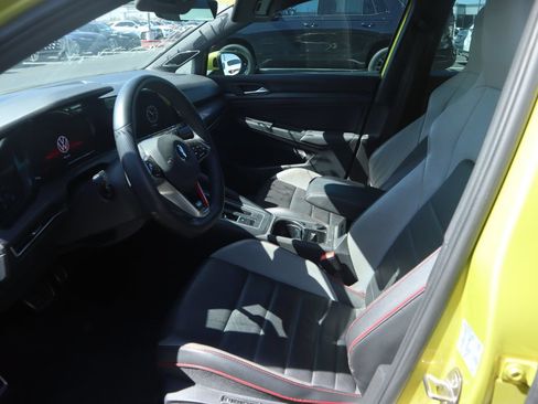 Used 2022 Volkswagen GTI Autobahn FWD image 9