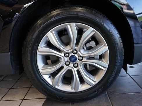 Used 2022 Ford Edge Titanium image 51