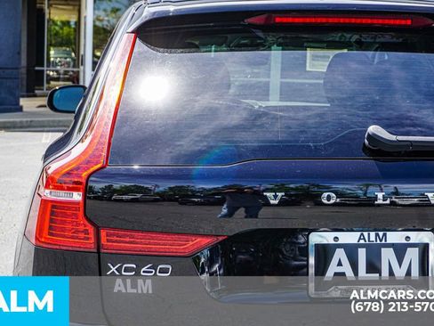 Used 2024 Volvo XC60 B5 Plus AWD/4WD image 15