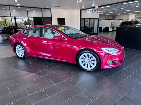 Used 2017 Tesla Model S 100D image 2