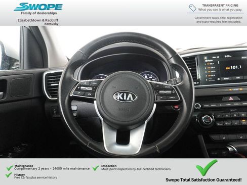 Used 2022 Kia Sportage EX AWD/4WD image 16