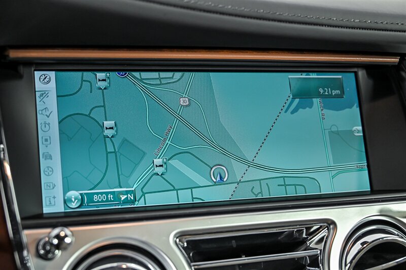 Used 2015 Rolls-Royce Wraith RWD image 31