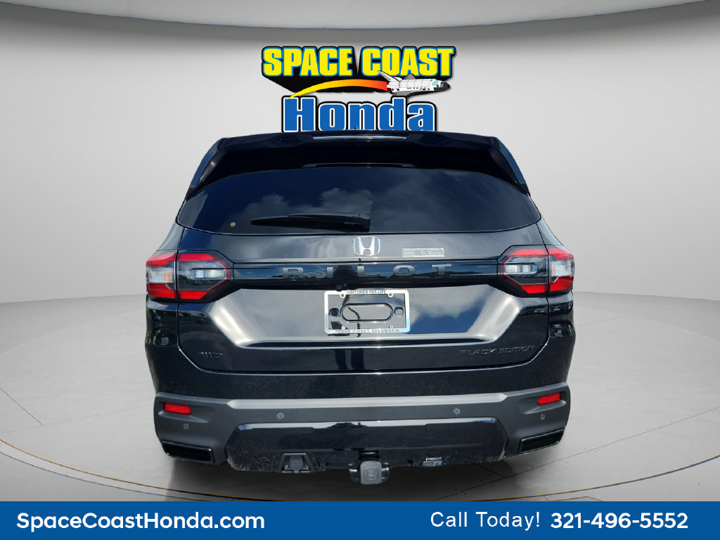 New 2026 Honda Pilot Black Edition image 4