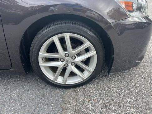 Used 2015 Lexus CT 200h w/ Seat Comfort Package image 14