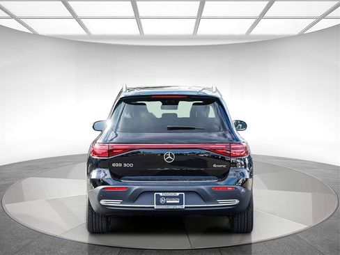 New 2025 Mercedes-Benz EQB 300 4MATIC image 3