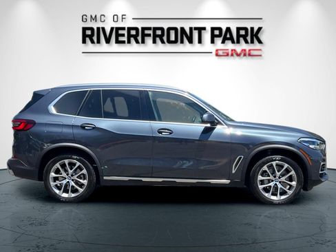 Used 2022 BMW X5 sDrive40i w/ Parking Assistance Package RWD image 2