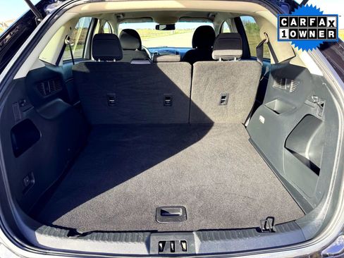 Used 2019 Ford Edge SE image 8