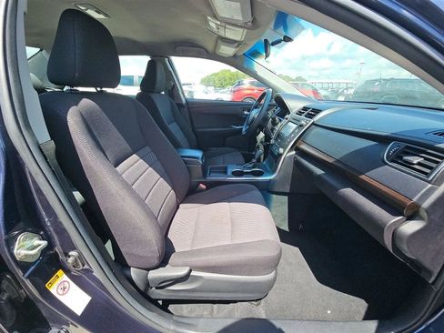 Used 2017 Toyota Camry LE FWD image 7