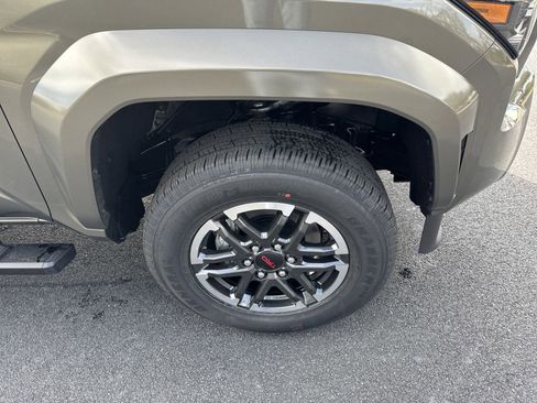 New 2025 Toyota Tacoma TRD Sport AWD/4WD image 10