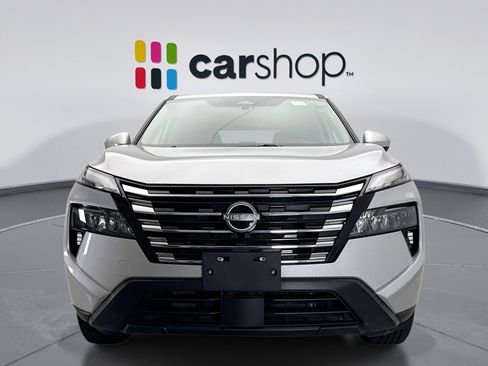Used 2025 Nissan Rogue SV AWD/4WD image 8