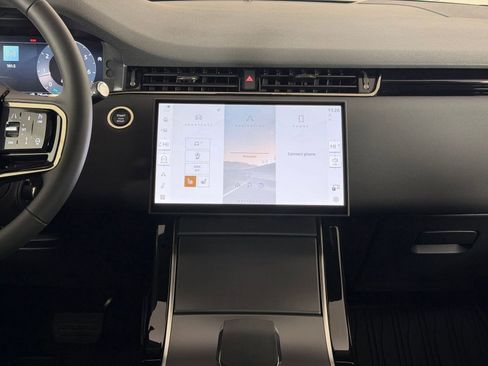 New 2026 Land Rover Range Rover Evoque S image 23