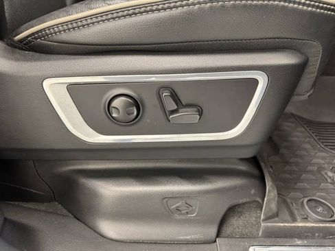 Used 2022 RAM 1500 Laramie w/ Sport Appearance Package AWD/4WD image 29
