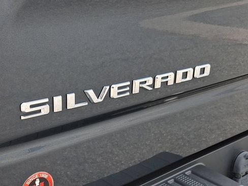 Used 2020 Chevrolet Silverado 1500 Custom Trail Boss w/ Custom Convenience Package AWD/4WD image 30