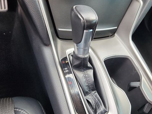 Used 2018 Honda Accord Sport image 14