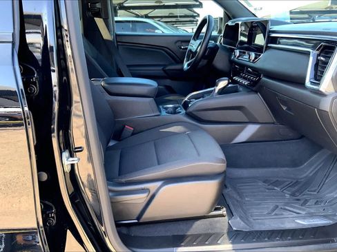 Used 2023 GMC Canyon Elevation w/ Convenience Package image 8