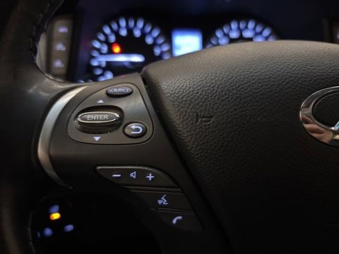 Used 2019 INFINITI Q70 L 3.7 w/ Sensory Package image 17