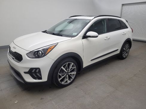 Used 2022 Kia Niro Touring Special Edition image 2