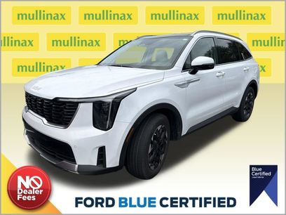 Used 2024 Kia Sorento S w/ Panoramic Sunroof Package