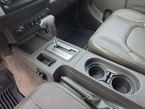 Used 2015 Nissan Frontier PRO-4X w/ Pro-4x Luxury Package image 28