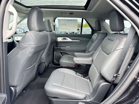 New 2026 Ford Explorer Active AWD/4WD image 24