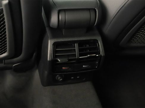 New 2025 Audi Q3 2.0T Premium image 22