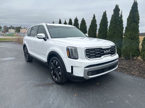 Used 2023 Kia Telluride SX image 2