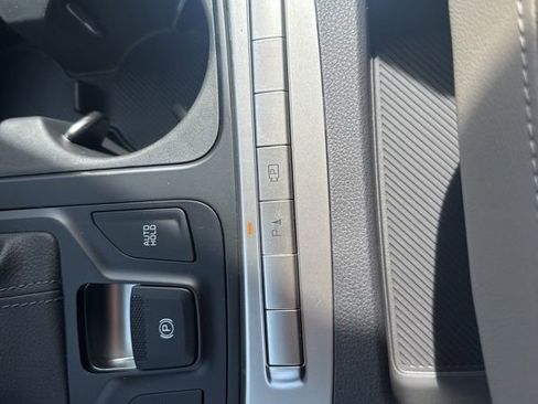 New 2026 Kia Carnival LX image 42