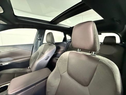 Used 2025 Lexus RX 450h AWD w/ Luxury Package image 5