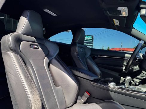 Used 2018 BMW M4 Coupe w/ Competition Package RWD image 17