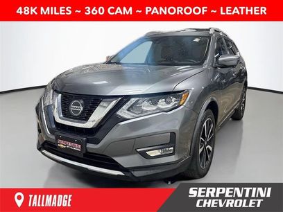 Used 2018 Nissan Rogue SL w/ Premium Package