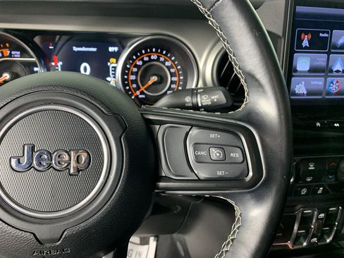 Used 2021 Jeep Gladiator Sport AWD/4WD image 18