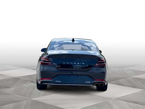 Used 2023 Genesis G70 2.0T RWD image 7