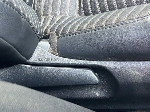 Used 2023 Toyota Corolla Cross AWD Hybrid image 32