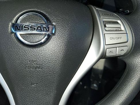 Certified 2016 Nissan Rogue S FWD image 25