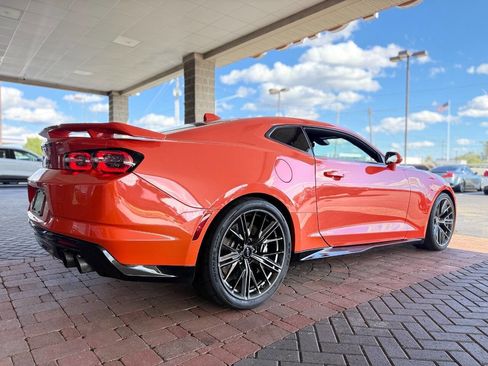 Used 2021 Chevrolet Camaro ZL1 image 18