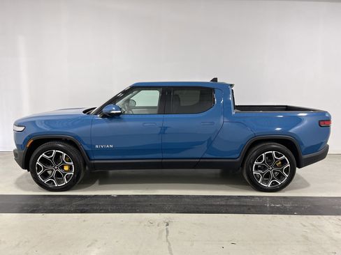 Used 2023 Rivian R1T Adventure image 2