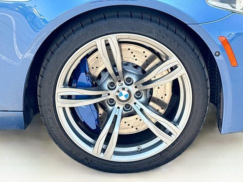 Used 2016 BMW M5 w/ Executive Package RWD image 32